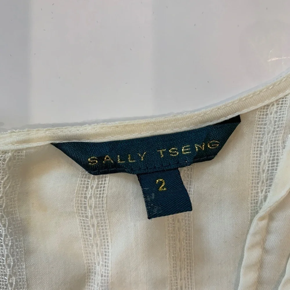 Sally Tseng| 100% Cotton Short Puff Sleeve Blouse - Picture 6 of 7